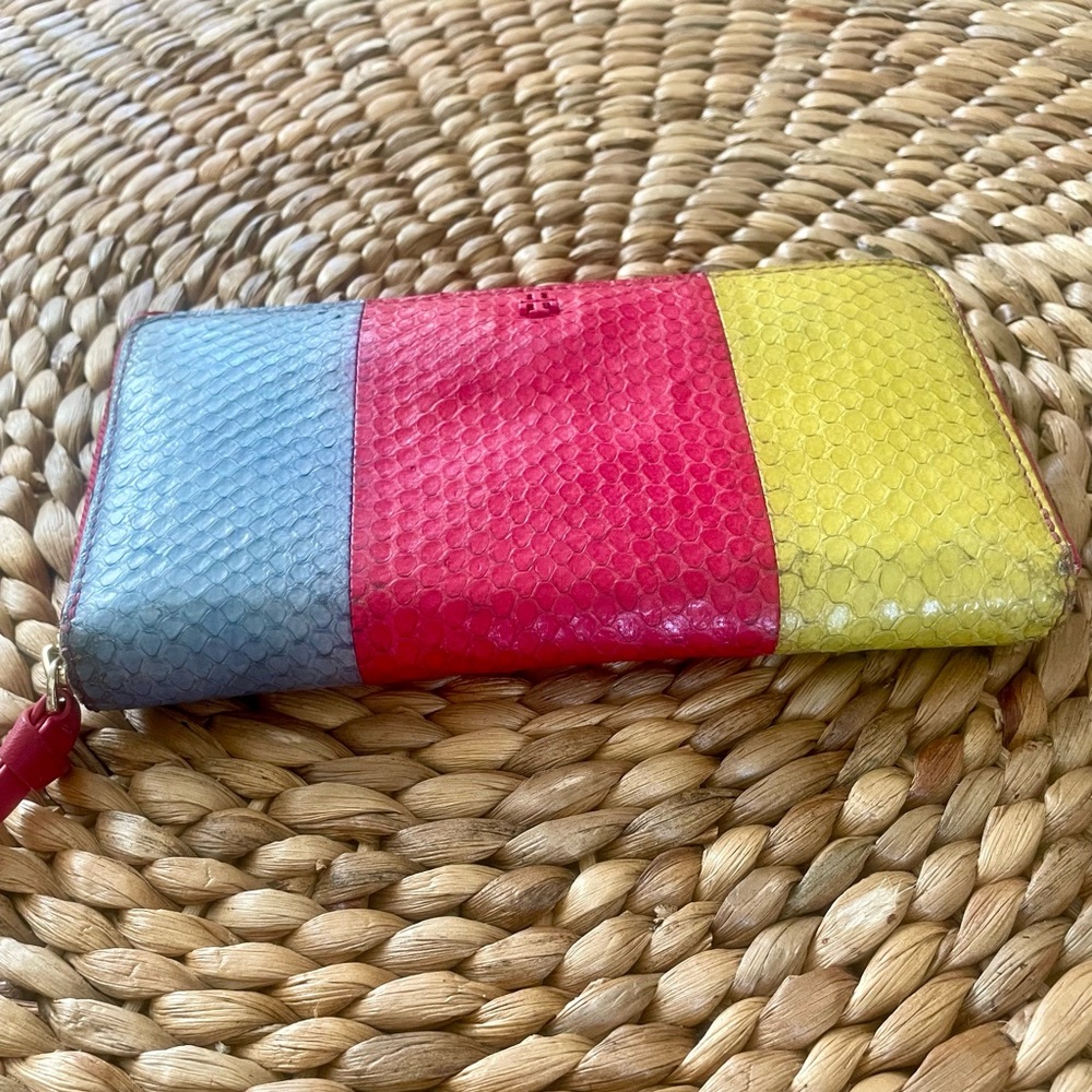 Tory Burch Color Block Wallet 🩵💖💛 - Picture 3 of 8